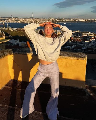 Aybüke Pusat seksi ifşa fotoğrafı 592