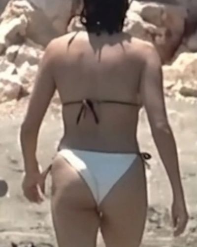 Aybüke Pusat seksi ifşa fotoğrafı 645