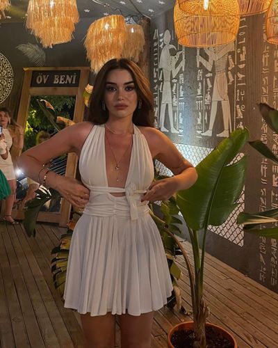Aybüke Yılmaz seksi ifşa fotoğrafı 3