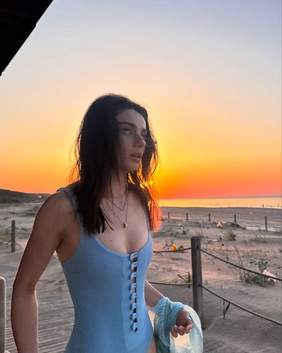 Ayça Ayşin Turan seksi ifşa fotoğrafı 1076