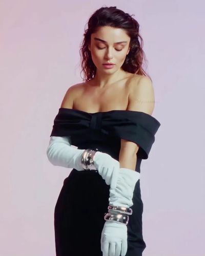 Ayça Ayşin Turan seksi ifşa fotoğrafı 166
