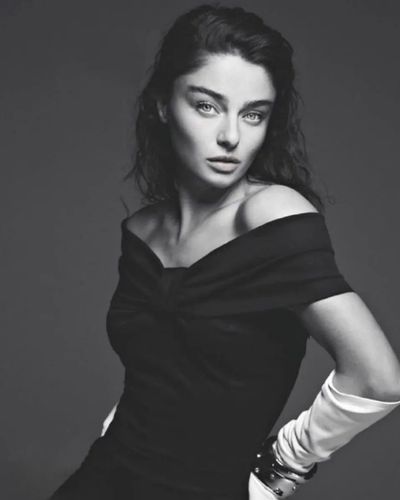 Ayça Ayşin Turan seksi ifşa fotoğrafı 222
