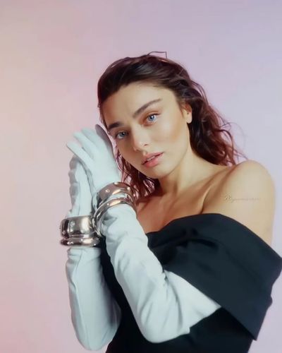 Ayça Ayşin Turan seksi ifşa fotoğrafı 278