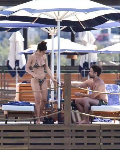 Ayça Ayşin Turan seksi ifşa fotoğrafı 324