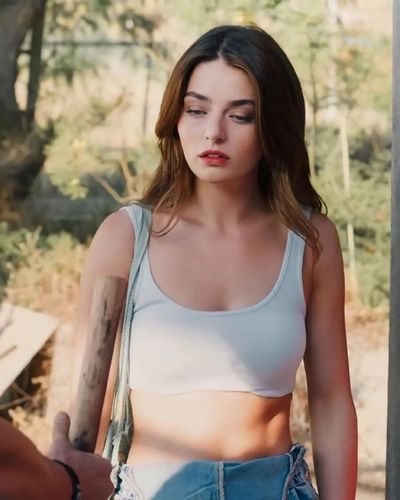 Ayça Ayşin Turan seksi ifşa fotoğrafı 370