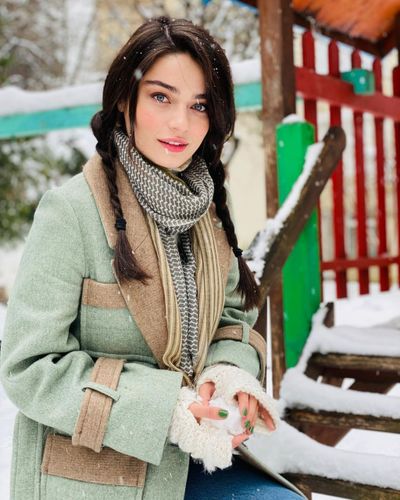 Ayça Ayşin Turan seksi ifşa fotoğrafı 463