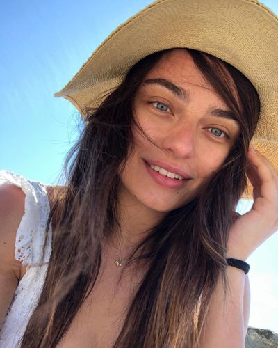 Ayça Ayşin Turan seksi ifşa fotoğrafı 505