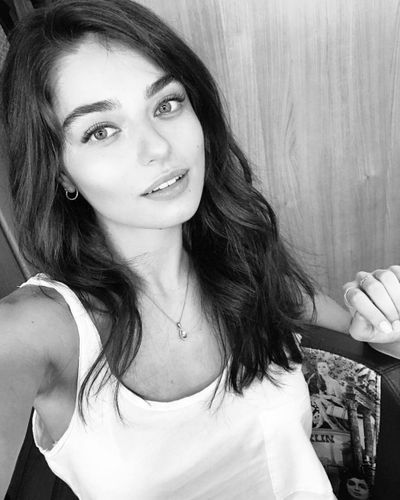 Ayça Ayşin Turan seksi ifşa fotoğrafı 513