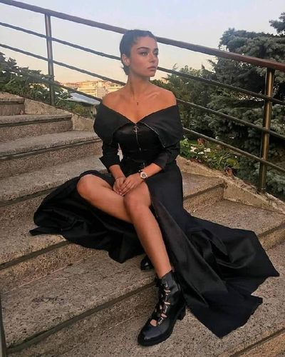 Ayça Ayşin Turan seksi ifşa fotoğrafı 526