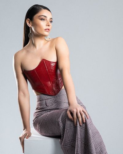 Ayça Ayşin Turan seksi ifşa fotoğrafı 558