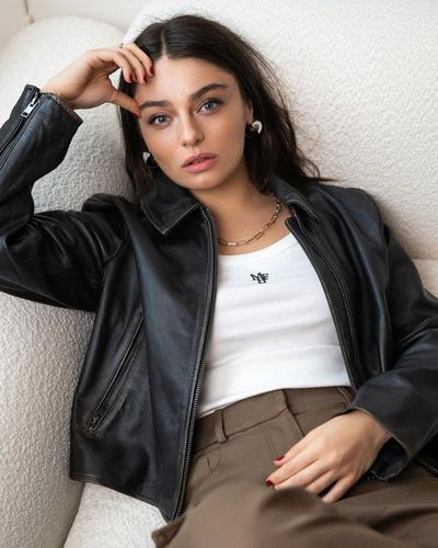 Ayça Ayşin Turan seksi ifşa fotoğrafı 566