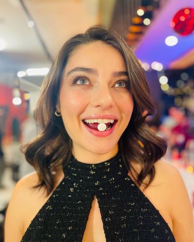 Ayça Ayşin Turan seksi ifşa fotoğrafı 572