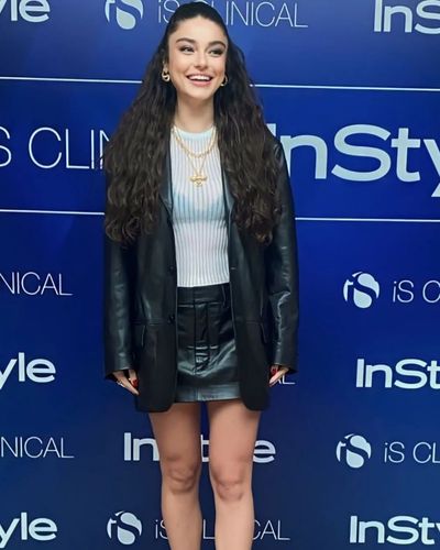 Ayça Ayşin Turan seksi ifşa fotoğrafı 30005