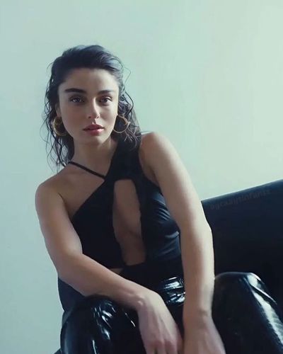 Ayça Ayşin Turan seksi ifşa fotoğrafı 29980