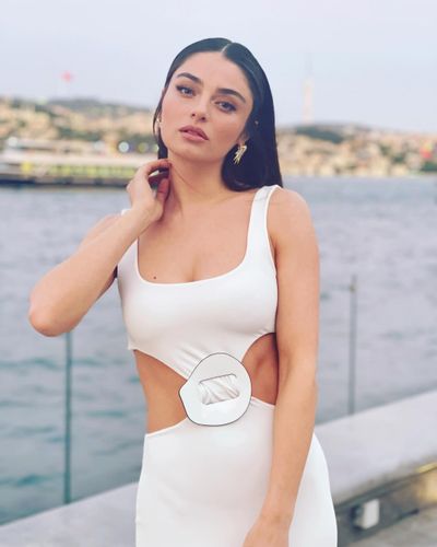 Ayça Ayşin Turan seksi ifşa fotoğrafı 29917
