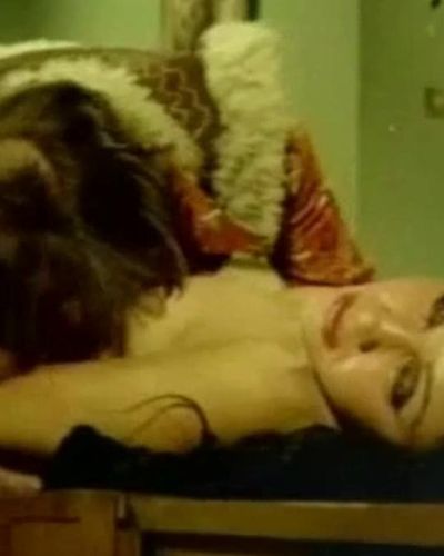 Aynur Akarsu seksi ifşa fotoğrafı 16 — Sıra Sende Yosmam (1975)