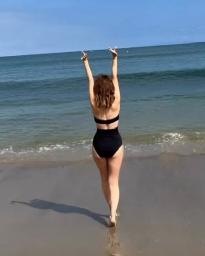 Aynur Aydın seksi ifşa fotoğrafı 1