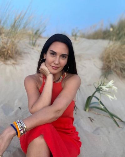 Ayşe Tolga seksi ifşa fotoğrafı 42