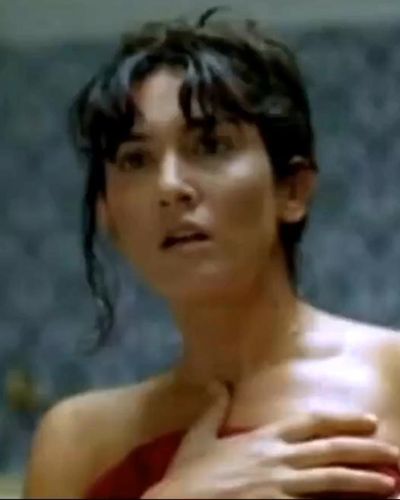 Ayşe Tolga seksi ifşa fotoğrafı 3 — Hacivat Karagöz Neden Öldürüldü? (2006)