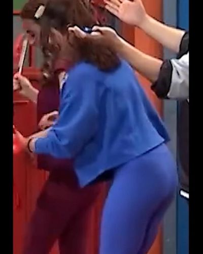 Ayşegül Yılmaz seksi ifşa fotoğrafı 10 — Çok Güzel Hareketler 2 (2019)
