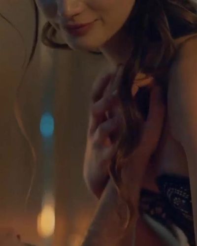 Ayşenur Çetin seksi ifşa fotoğrafı 5 — Fi (2017)