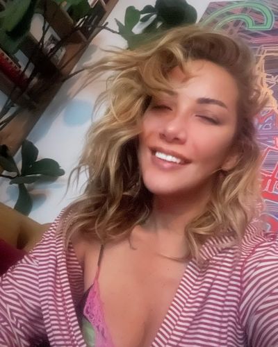 Balçiçek İlter seksi ifşa fotoğrafı 22
