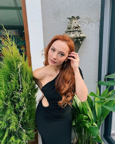 Başak Gümülcinelioğlu seksi ifşa fotoğrafı 62