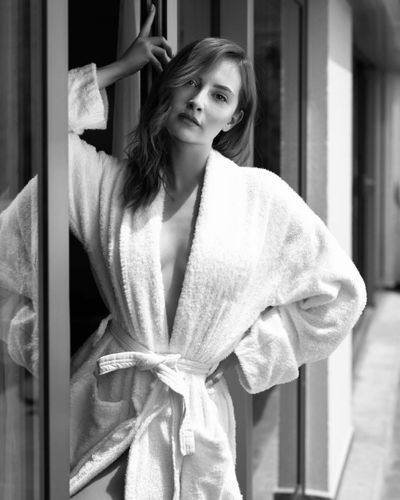 Başak Gümülcinelioğlu seksi ifşa fotoğrafı 88