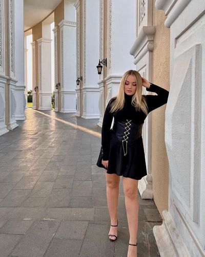 Başak Karahan seksi ifşa fotoğrafı 13