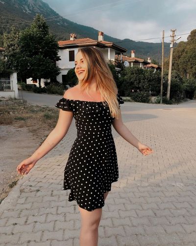 Başak Karahan seksi ifşa fotoğrafı 386