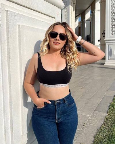 Başak Karahan seksi ifşa fotoğrafı 684
