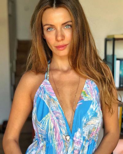 Başak Parlak seksi ifşa fotoğrafı 172