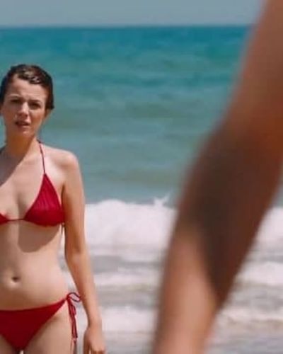 Başak Parlak seksi ifşa fotoğrafı 210