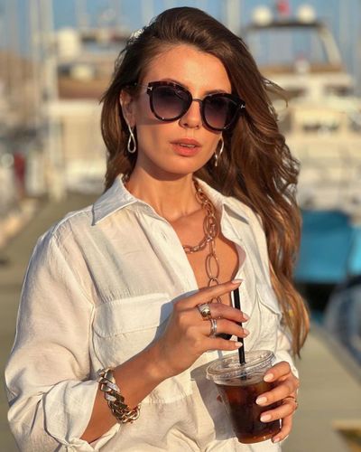 Başak Parlak seksi ifşa fotoğrafı 21