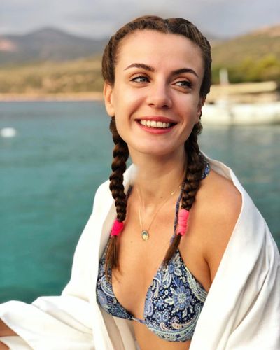 Başak Parlak seksi ifşa fotoğrafı 222