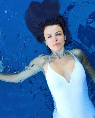 Başak Parlak seksi ifşa fotoğrafı 250