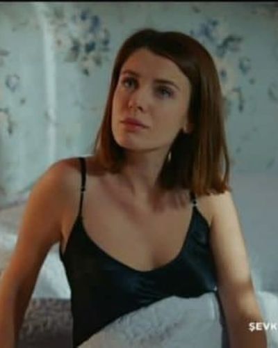 Başak Parlak seksi ifşa fotoğrafı 281