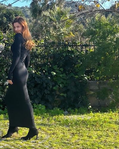 Başak Parlak seksi ifşa fotoğrafı 356