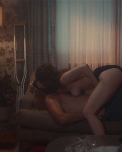 Belfu Benian seksi ifşa fotoğrafı 14 — Yolun Açık Olsun (2022)