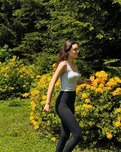 Belgin Şimşek seksi ifşa fotoğrafı 10