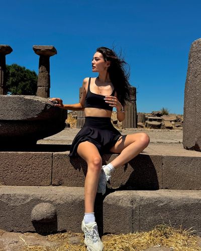 Belgin Şimşek seksi ifşa fotoğrafı 7