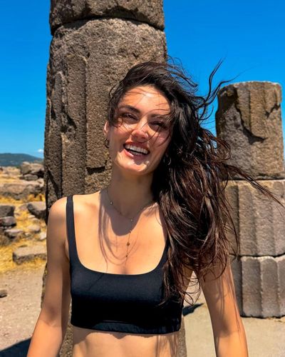 Belgin Şimşek seksi ifşa fotoğrafı 9