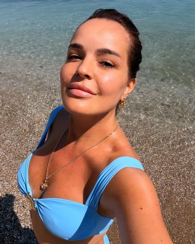Bengü seksi ifşa fotoğrafı 11