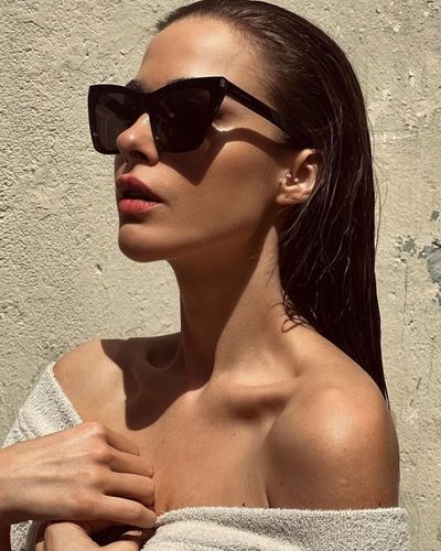 Bensu Soral seksi ifşa fotoğrafı 197
