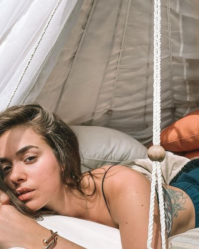 Bensu Soral seksi ifşa fotoğrafı 435