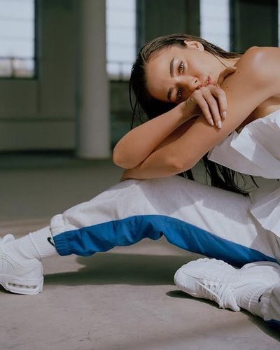 Bensu Soral seksi ifşa fotoğrafı 440