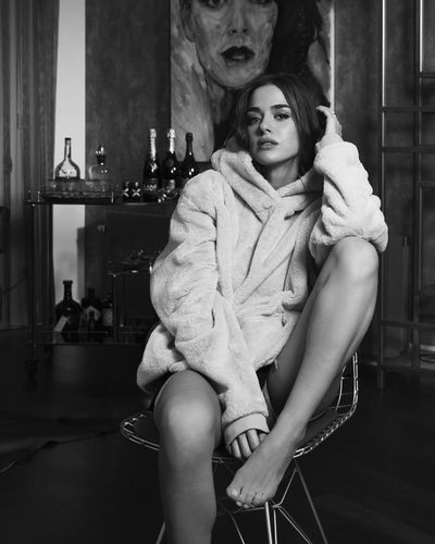 Bensu Soral seksi ifşa fotoğrafı 461