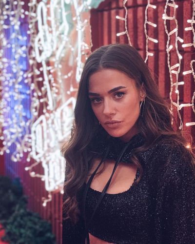 Bensu Soral seksi ifşa fotoğrafı 515