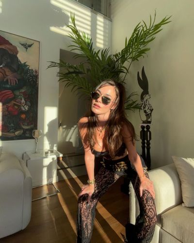 Bensu Soral seksi ifşa fotoğrafı 588