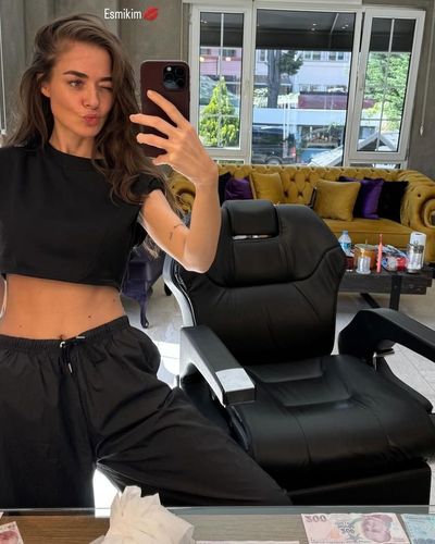 Bensu Soral seksi ifşa fotoğrafı 272